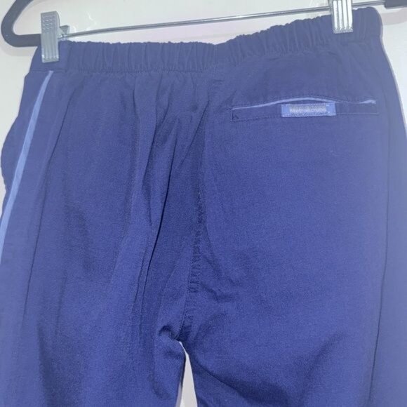 Metro Scrubs Navy Blue V-Neck Scrub Set With Light Blue Trim & Drawstring Pants - Picture 13 of 15